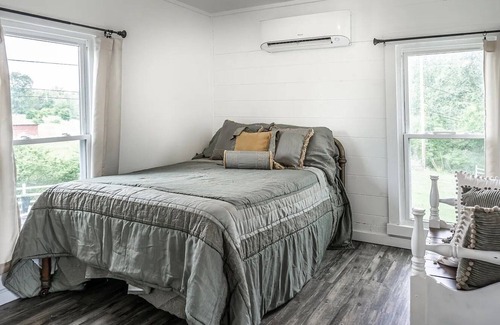 Greeneville Other | Riverfront 1800s Stagecoach Inn! Completely remodeled with 5 beds/5 baths