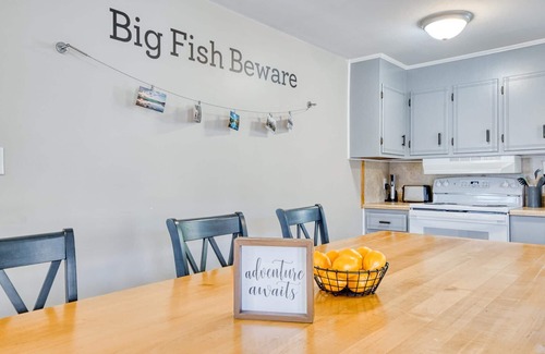 Belspring House | Riverfront 3 BD house, 20 minutes away from VT | All Amenities