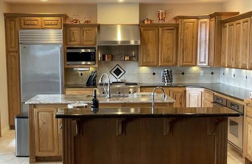 Hermiston House | Riverfront - Amazing View! Large Estate with Pool Table, Air Hockey & Media Room