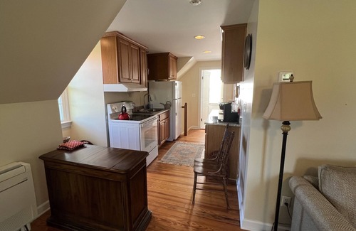 Ware Apartment | Riverfront Apartment with pool