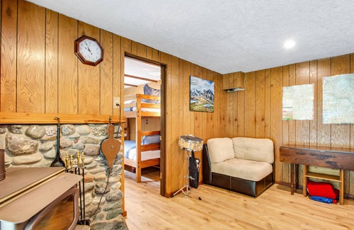 Lime Kiln Cabin | Riverfront cabin on the Stillaguamish with private beach & deck