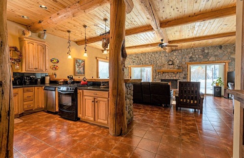 San Juan River Village Cabin | Riverfront | Close to Skiing, New Hot Tub!