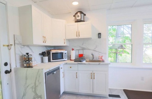 Burk's Falls Cottage | Riverfront Cottage w/Boat Launch Perfect Retreat!