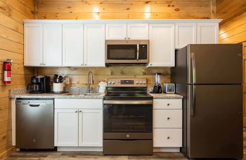 Pigeon Forge Cabin | Riverfront Cottage In Downtown Pigeon Forge!