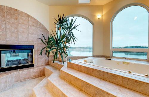 Florence House | Riverfront Estate