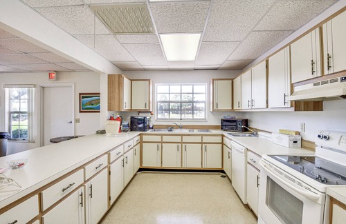 Astor Condo | Riverfront Florida Vacation Rental w/Pool Access!