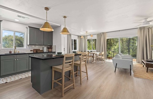 Three Rivers House | Riverfront Gateway to Sequoia NP