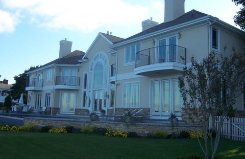 Monmouth Beach House | Riverfront Gem On Widest Part Of Shrewsbury River