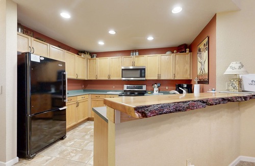 Edwards Condo | Riverfront gem with loft & stunning water views, near skiing