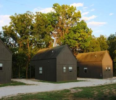 Caplinger Mills House | Riverfront Getaway Cabin #4 - Sleeps 5