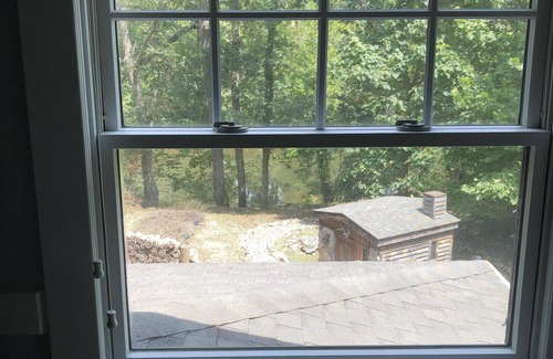 Strasburg House | Riverfront - Happy Peach on the Shenandoah