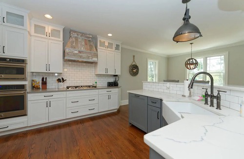 Johnsonville House | Riverfront home on the Hudson, minutes to Saratoga