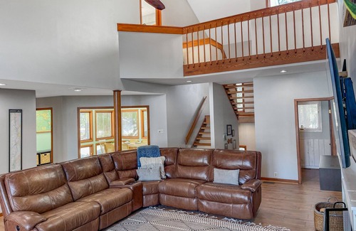 Richmond Hill House | Riverfront Home w/ Private Dock & Three Porches!