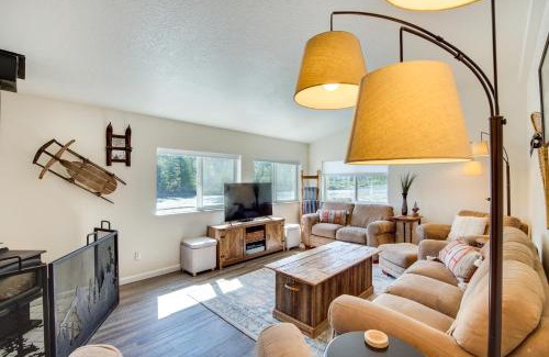 Packwood House | Riverfront Home with Deck, Near Mount Rainier!