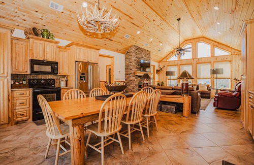 Murfreesboro House | RIVERFRONT HOUSE ON THE LITTLE MISSOURI RIVER! 1 MILE TO LAKE GREESON