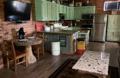 Grass Creek House | Riverfront house on the Tippecanoe River- Boo - Boo’s den - lower level