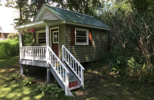 Grass Creek House | Riverfront house on the Tippecanoe River- Boo - Boo’s den - lower level