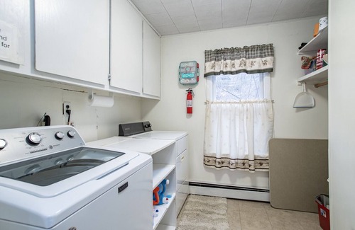 Merrill Ski Chalet | Riverfront - Kayaks - Game room - 15 min to Granite Peak Ski Resort