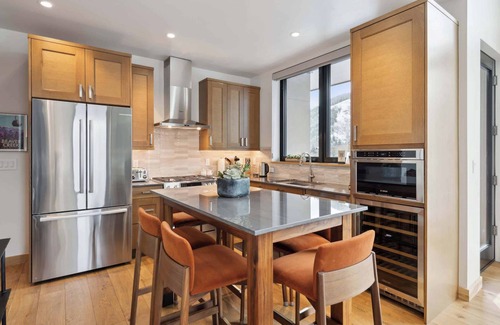 Avon Condo | Riverfront Lodge 308 - 2 Bedroom Residence
