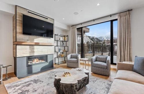 Avon Apartment | Riverfront Lodge by East West Hospitality
