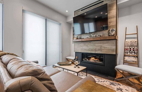 Avon Apartment | Riverfront Lodge by East West Hospitality
