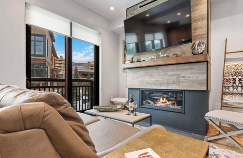 Avon Apartment | Riverfront Lodge by East West Hospitality