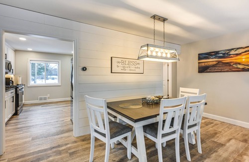 Hope Cottage | Riverfront Michigan Cottage w/Fire Pit & Kayaks!
