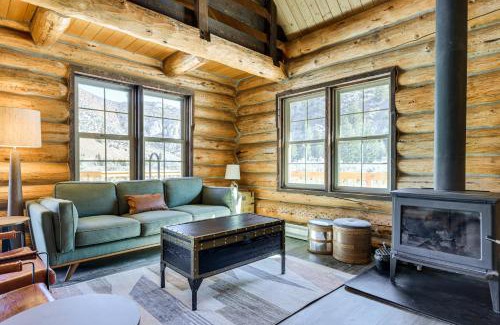 Beaverhead County House | Riverfront Montana Log Cabin with Mountain Views!