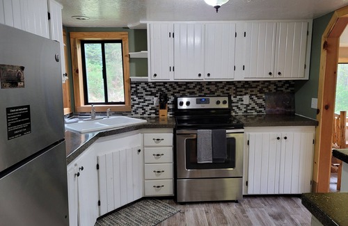 Thompson Falls Hotel | Riverfront Motel
