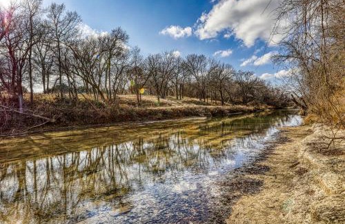 Liberty Hill House | Riverfront Oasis 1