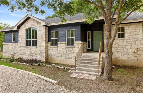 Martindale House | Riverfront Property on the San Marcos River