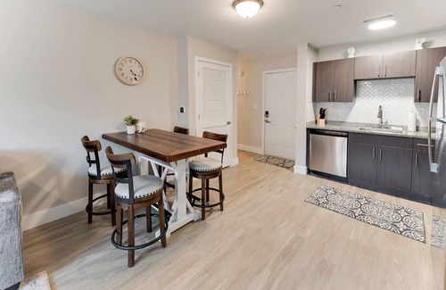 Tuscaloosa Condo | Riverfront Retreat | 3 Bed, 3 Bath | Sleeps 6