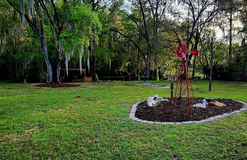 Dunnellon House | Riverfront Retreat on the Withlacoochee River and only minutes to Rainbow River!