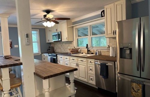 Tangipahoa Parish House | Riverfront Retreat: Cozy 2-Bedroom Escape by the Water