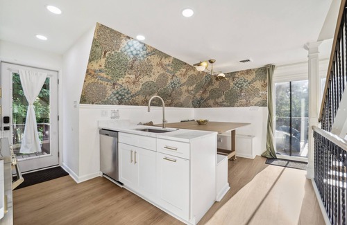 Port Tobacco Ski Chalet | Riverfront Retreat-HotTubIDock|Fenced YardINear DC