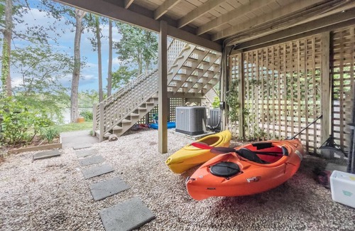Castle Hayne Condo | Riverfront Retreat with Gorgeous View