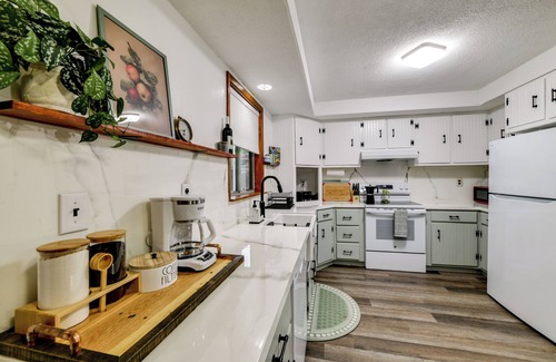 Ouaquaga House | Riverfront Retreat w/Near Boat Launch in Nineveh!