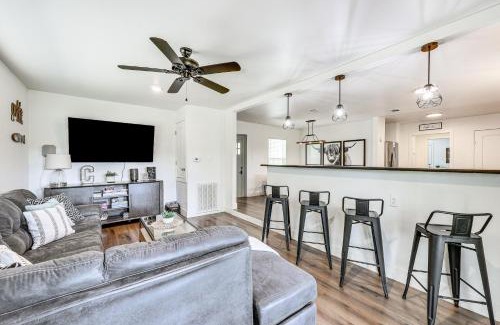 Royal House | Riverfront Royal Home with Hot Tub and Fire Pits!
