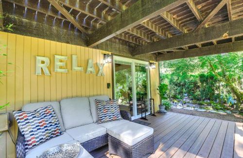 Sandy Apartment | Riverfront Sandy Retreat, Fish and Kayak On-Site