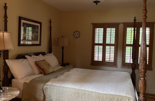 Quicksburg Cabin | Riverfront, secluded cabin near wineries and hiking trails