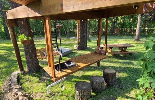 Eureka Springs RV Rental | Riverfront Treehouse Camp