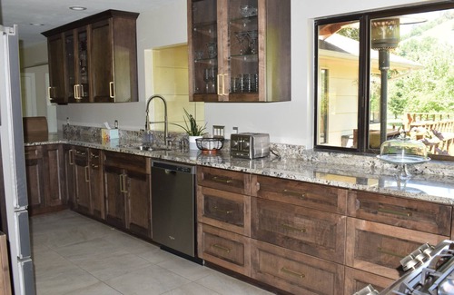 Roseburg House | Riverfront