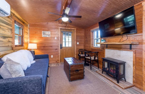 Arden Ski Chalet | Riverfront Vintage Cabin w/ Hot Tub, Kitchenette