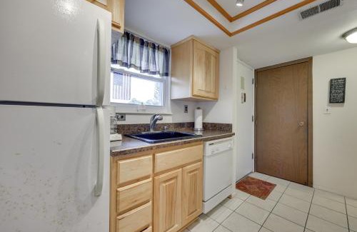 Welaka Apartment | Riverfront Weleka Condo with Dock and Pool Access