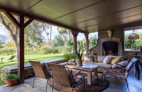 Stanford House | Rivergate Guest Farm