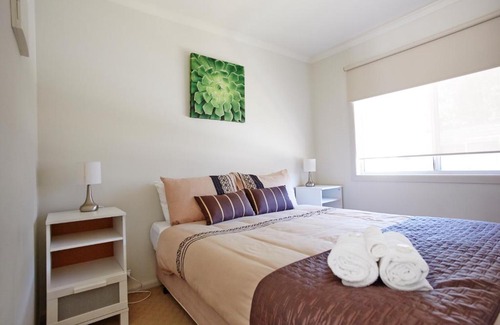 Corowa Hotel | Rivergum Holiday Park
