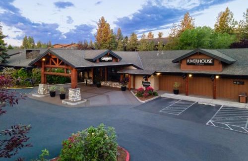 Orchard District Hotel | Riverhouse Lodge