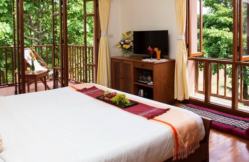 Mae Sariang Hotel | Riverhouse Resort