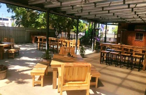 Holbrook Hotel | Riverina hotel