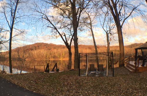 Bakerton Cottage | RIVERKEEPER INN, Waterfront Property on the Potomac River